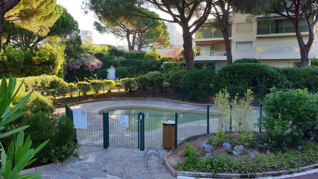Garden And Beach Sea View Apartment Cannes Mandelieu-la-Napoule Exterior photo