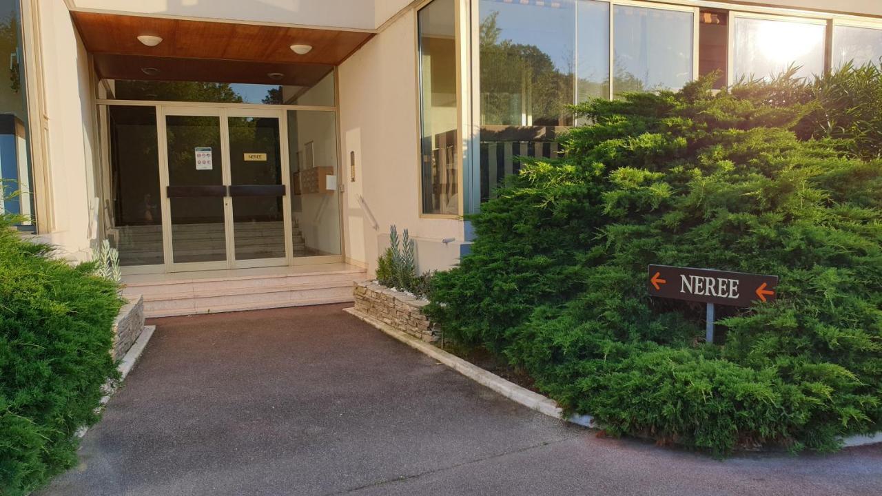 Garden And Beach Sea View Apartment Cannes Mandelieu-la-Napoule Exterior photo